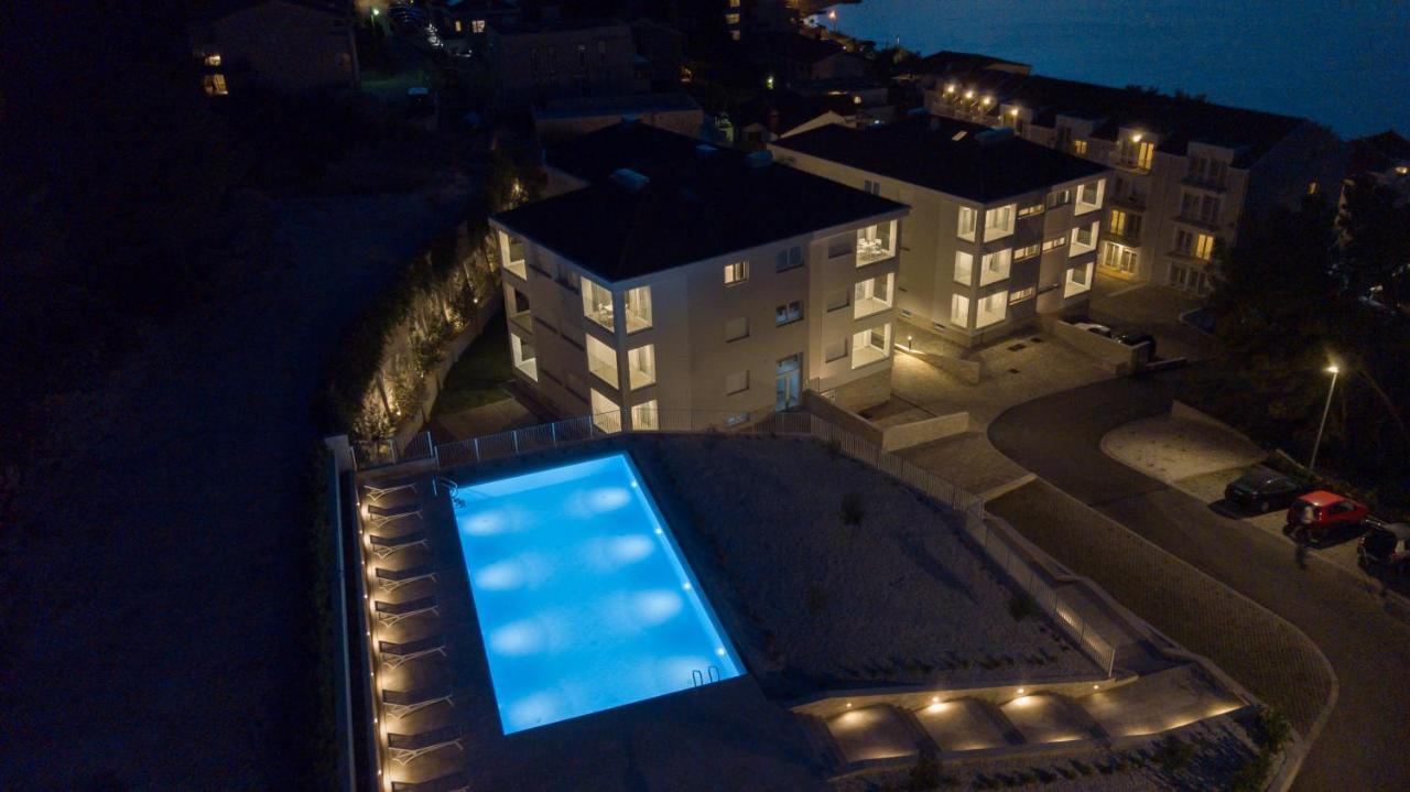 Malo More Resort Arbanija ภายนอก รูปภาพ